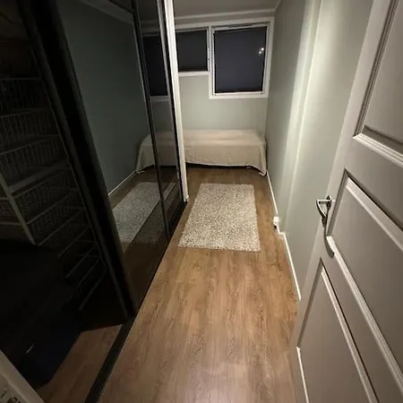 Apartment Flott 4-roms Til Leie *